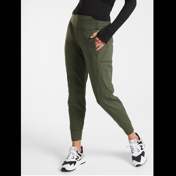 Athleta Pants - 🔥LAST CHANCE🔥 Athleta Distance Jogger